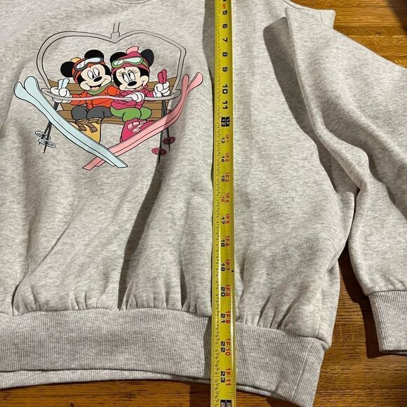 Divided by H&M x Disney Mickey and Minnie woman’s Sweatshirt XL NWOT - Picture 9 of 10